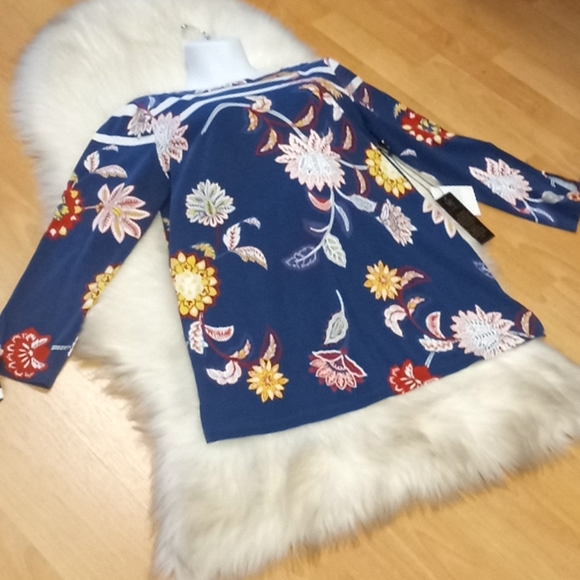 DG2 by Diane Gilman Striped Floral Top - Picture 12 of 15